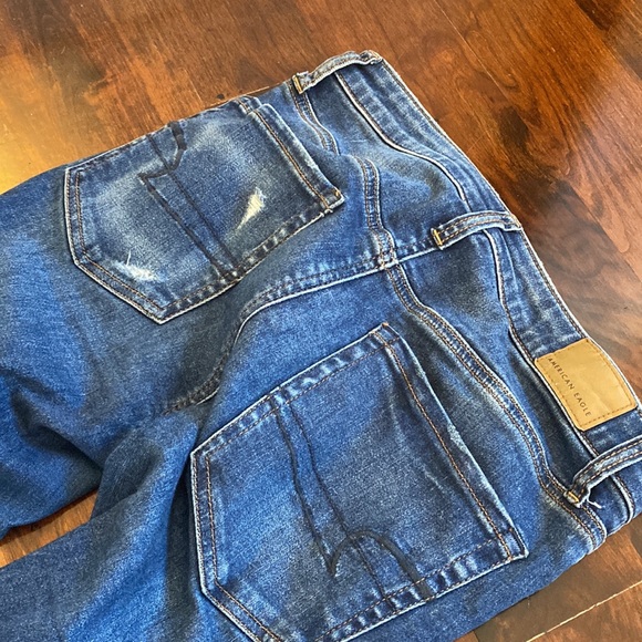 American Eagle Medium Wash Jeans/ Hi Rise Jegging - Picture 3 of 3